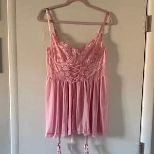 Elegant Pink Lace Chemise